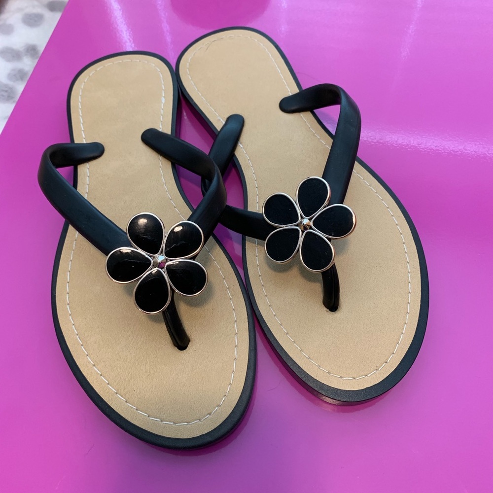 Flip flops size 7